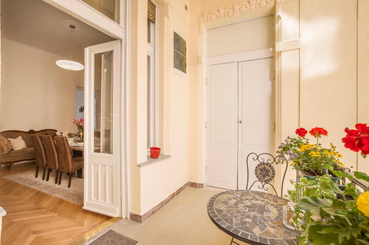 Modernized Unique Huge Central Apartment On 135Sqm Budapest Esterno foto
