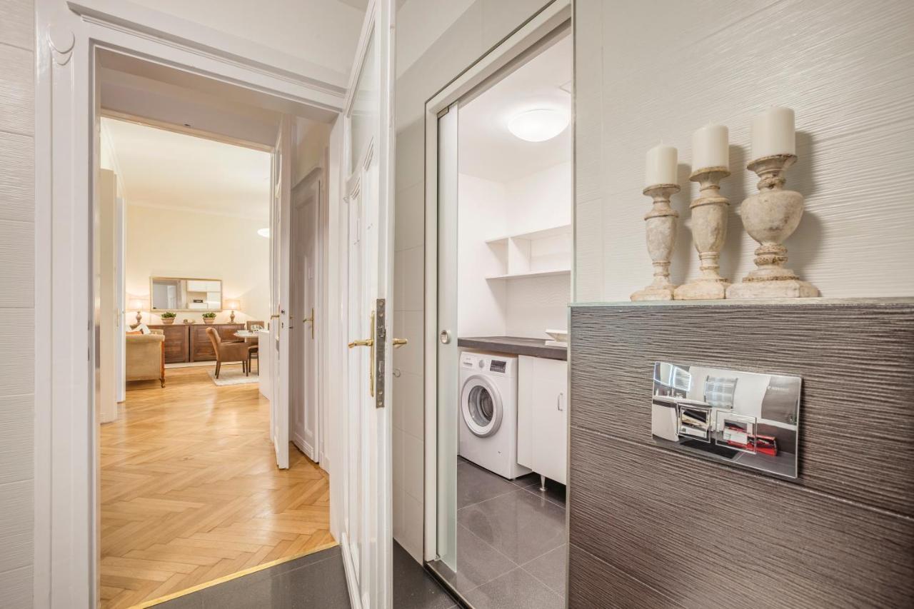Modernized Unique Huge Central Apartment On 135Sqm Budapest Esterno foto