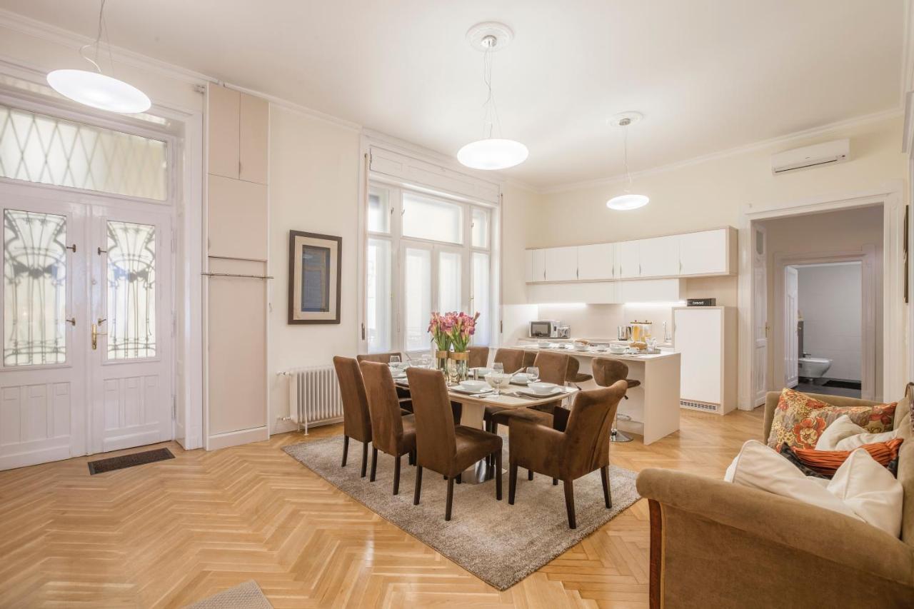 Modernized Unique Huge Central Apartment On 135Sqm Budapest Esterno foto